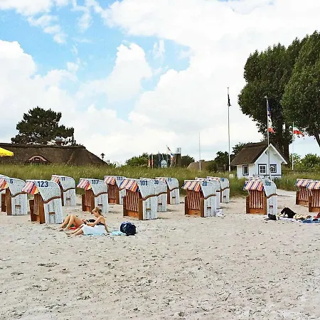 Holiday Strandallee Iv *
